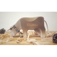 Cow eating in different colors